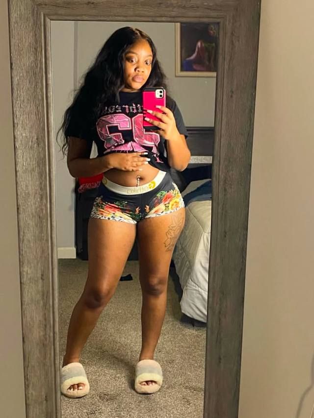 FRIEND WITH BENEFIT NEEDED - Image 2